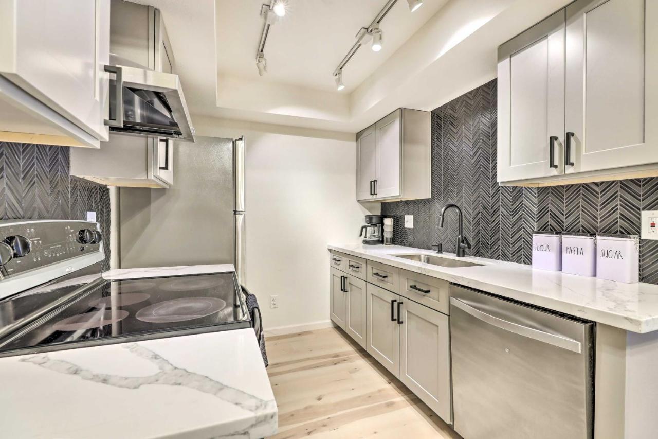 Renovated Chandler Townhome Walk To Downtown Exterior foto
